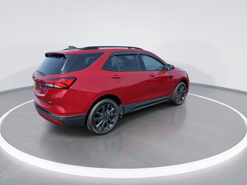 Used 2022 Chevrolet Equinox RS w/ LPO, Floor Liner Package image 8