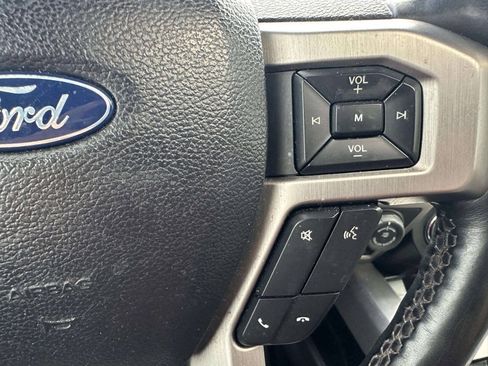 Used 2020 Ford F150 Platinum w/ Equipment Group 701A Luxury AWD/4WD image 31