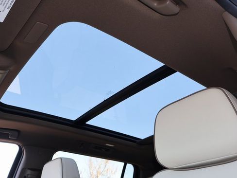 New 2026 GMC Yukon XL Denali image 27