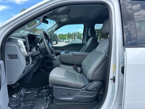 Used 2025 Ford F250 XLT AWD/4WD image 16