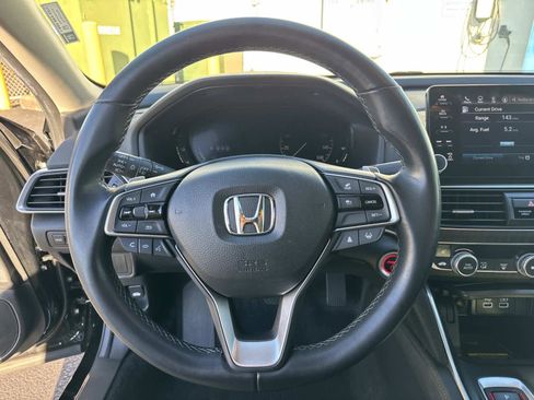Used 2022 Honda Accord Touring image 27