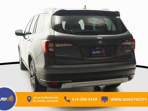 Used 2019 Honda Pilot Touring image 16