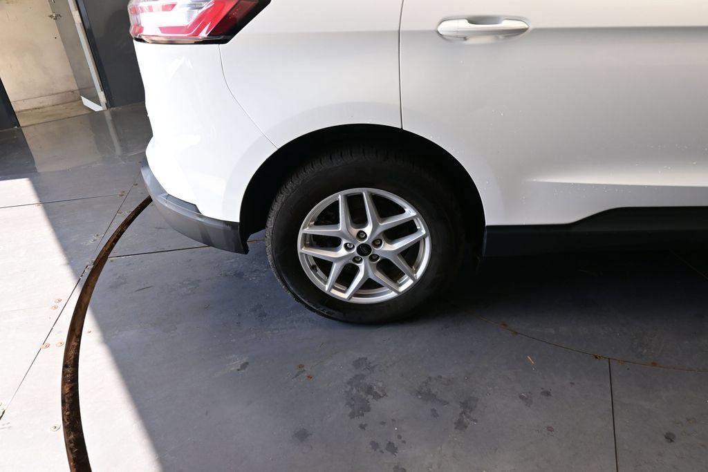 Used 2024 Ford Edge SEL AWD/4WD image 24