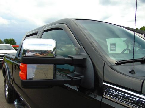 Used 2011 Ford F250 Lariat w/ Lariat Interior Pkg AWD/4WD image 66