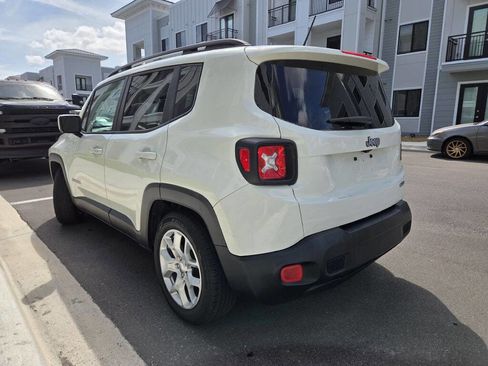 Used 2017 Jeep Renegade Latitude image 11