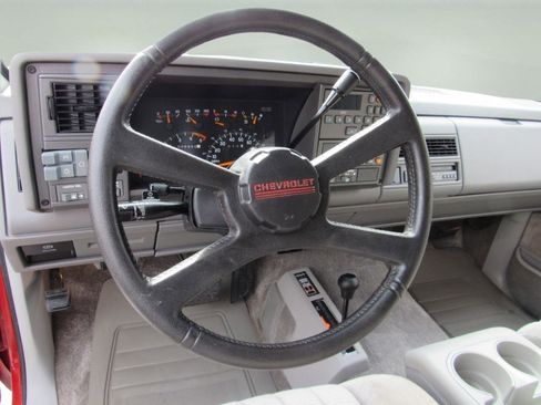 Used 1992 Chevrolet Blazer 4WD image 18