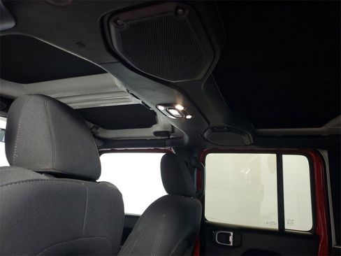 Used 2021 Jeep Wrangler Unlimited Sport image 24