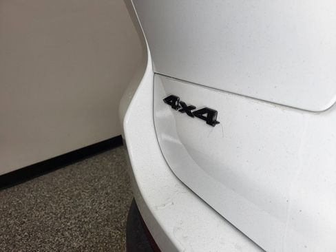 Used 2024 Jeep Grand Cherokee L Altitude image 21