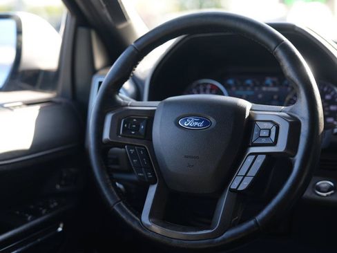 Used 2019 Ford Expedition XLT w/ Equipment Group 202A RWD image 12