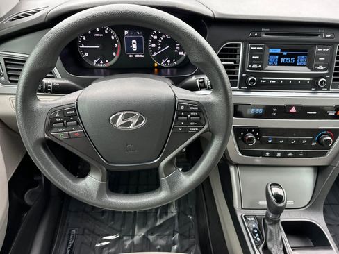 Used 2015 Hyundai Sonata SE image 14