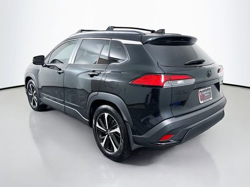 Used 2025 Toyota Corolla Cross XSE image 7