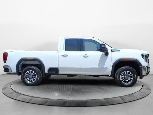 New 2025 GMC Sierra 2500 SLE w/ SLE Value Package; image 5