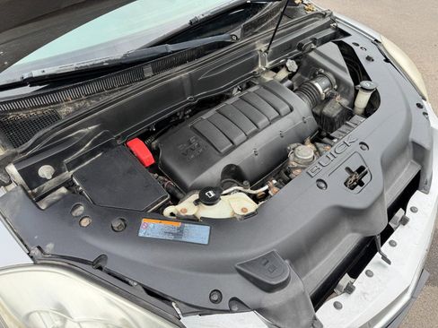 Used 2011 Buick Enclave CXL image 26