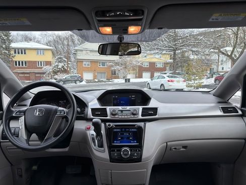 Used 2016 Honda Odyssey EX image 30