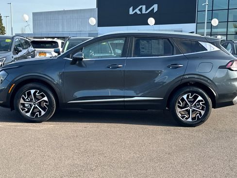 Certified 2024 Kia Sportage EX image 7