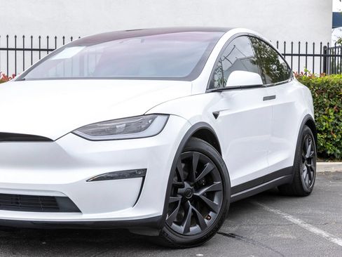 Used 2023 Tesla Model X AWD/4WD image 36