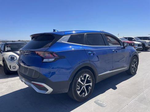 Used 2023 Kia Sportage EX image 2