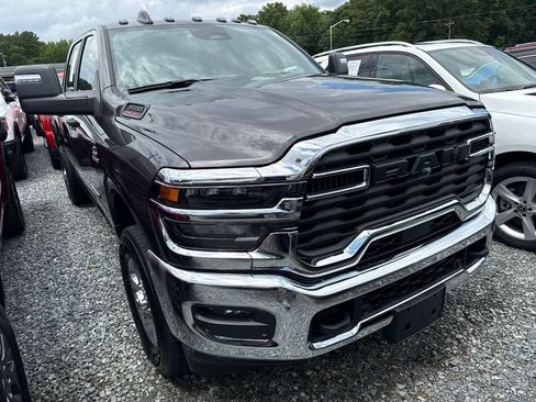 Used 2025 RAM 3500 Big Horn AWD/4WD image 2