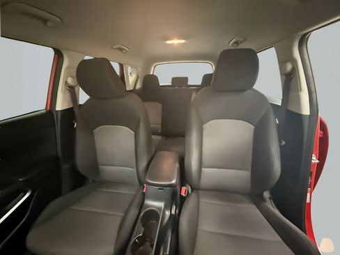 Used 2020 Kia Soul LX FWD image 13