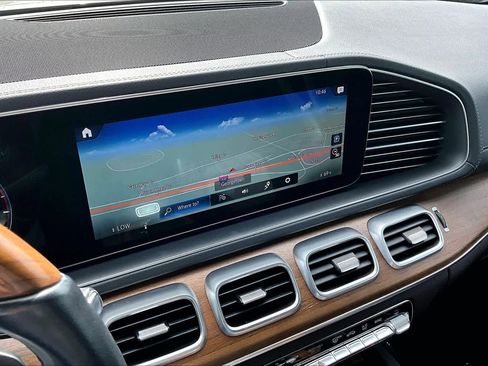 Certified 2023 Mercedes-Benz GLS 450 4MATIC image 34