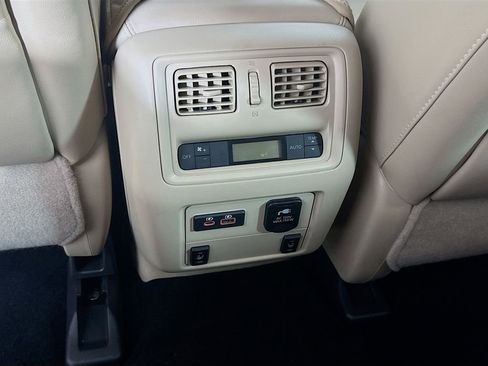 Used 2020 Nissan Pathfinder Platinum w/ Cargo Package image 32