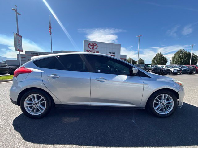 Used 2018 Ford Focus SE FWD image 3