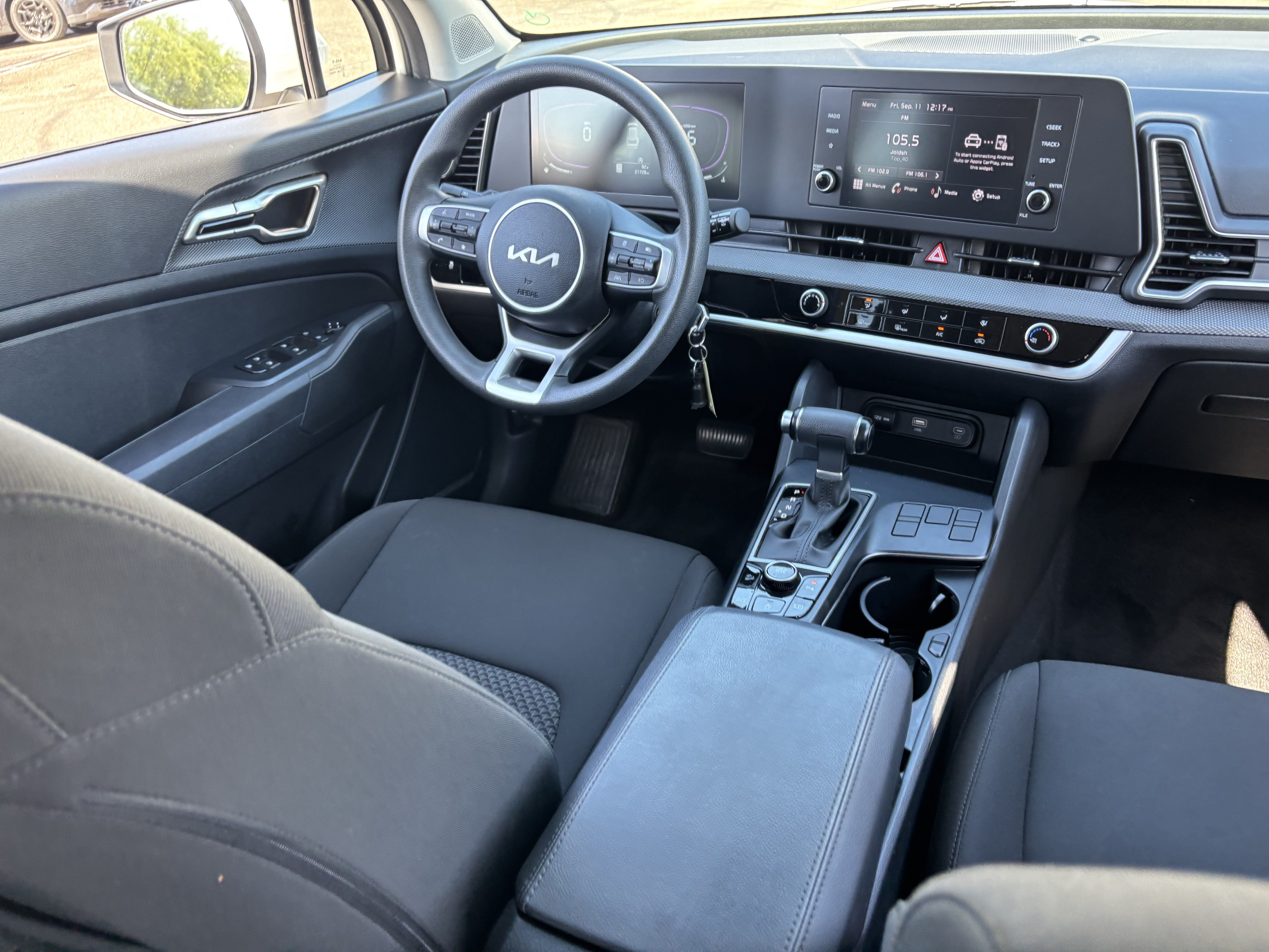 Certified 2025 Kia Sportage LX FWD image 12