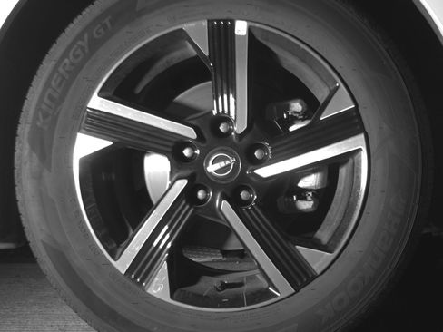 Used 2025 Nissan Sentra SV image 13