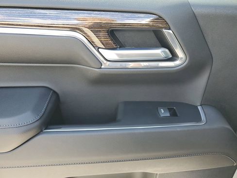 Certified 2024 GMC Sierra 1500 Elevation image 16
