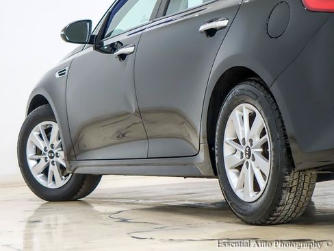Used 2016 Kia Optima LX FWD image 11