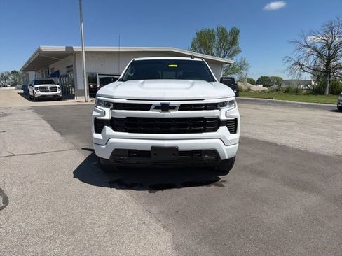 Used 2023 Chevrolet Silverado 1500 RST w/ Convenience Package II AWD/4WD image 3