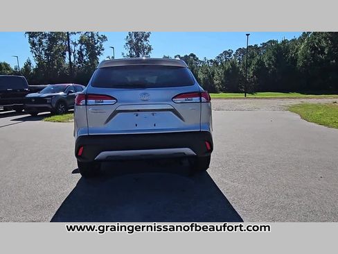 Used 2022 Toyota Corolla Cross LE image 29