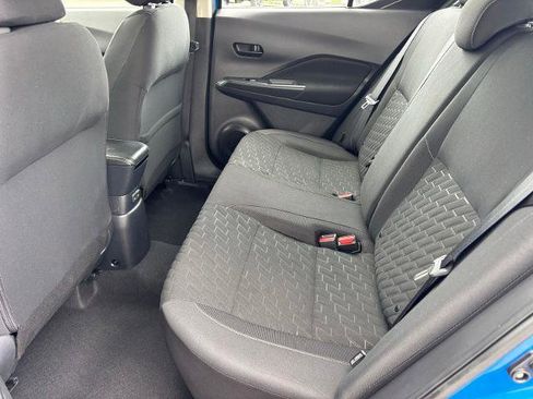 Used 2021 Nissan Kicks S FWD image 17