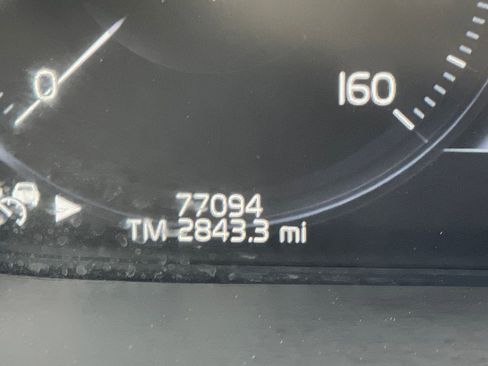Used 2018 Volvo XC90 T6 Momentum w/ Convenience Package AWD/4WD image 23
