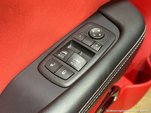 Used 2015 Dodge Challenger SRT Hellcat RWD image 30