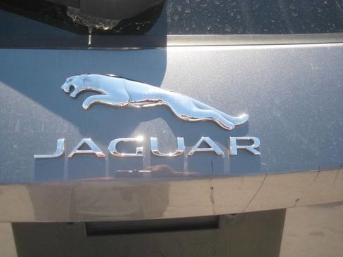 Used 2018 Jaguar F-PACE Premium AWD/4WD image 11