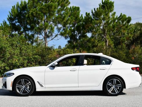 Used 2021 BMW 540i xDrive w/ Premium Package AWD/4WD image 3