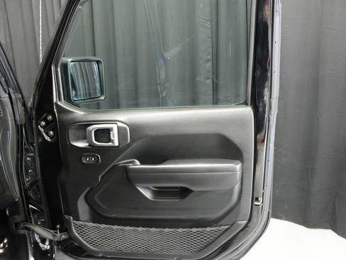 Used 2022 Jeep Wrangler Unlimited Sport AWD/4WD image 24