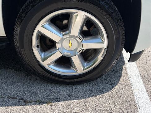 Used 2014 Chevrolet Tahoe LT AWD/4WD image 30