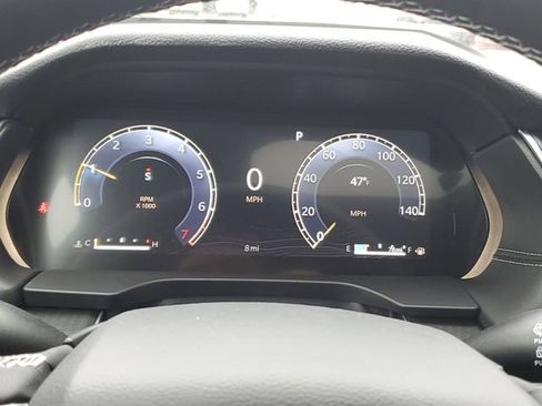 New 2025 Jeep Grand Cherokee Laredo X image 9