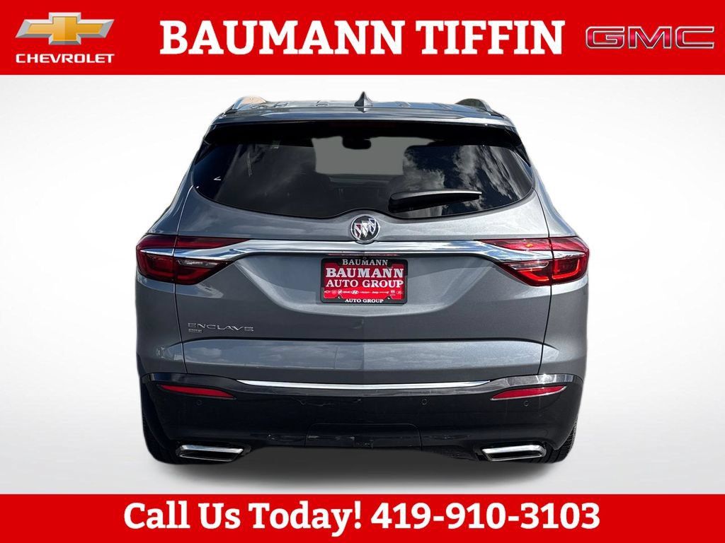 Used 2021 Buick Enclave Essence w/ Sound and Sites Package AWD/4WD image 4