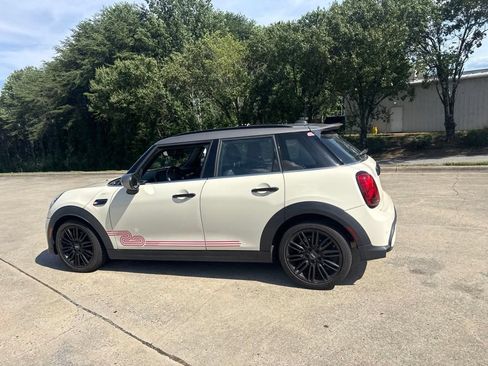 Used 2023 MINI Cooper S FWD image 7