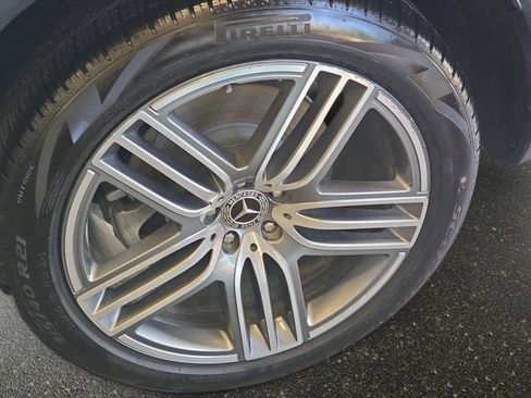Used 2024 Mercedes-Benz GLS 450 4MATIC image 37