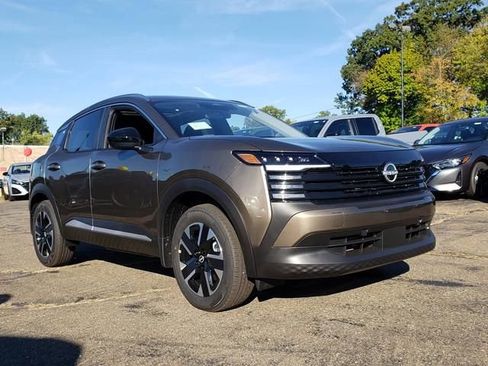 New 2026 Nissan Kicks SV w/ SV Premium Package image 9