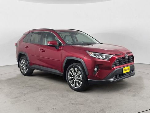Used 2020 Toyota RAV4 XLE Premium AWD/4WD image 7