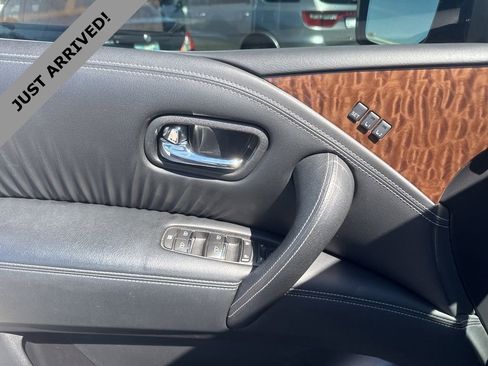 Certified 2020 Nissan Armada Platinum image 12