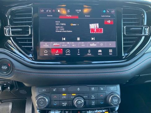 Used 2025 Dodge Durango GT AWD/4WD image 21