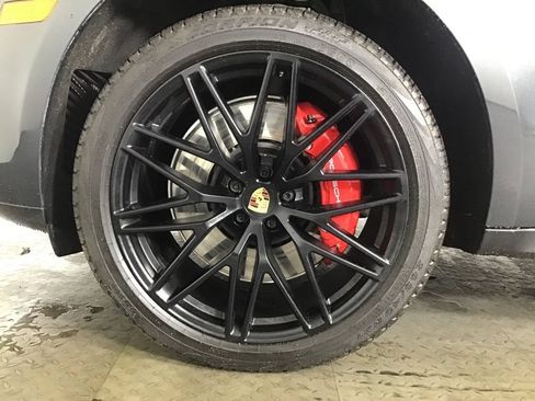 Certified 2023 Porsche Macan GTS w/ Premium Package Plus AWD/4WD image 16