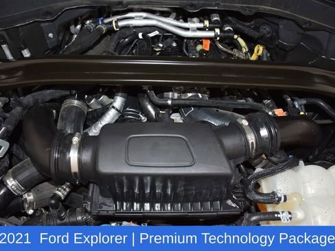 Used 2021 Ford Explorer Platinum w/ Equipment Group 601A AWD/4WD image 7
