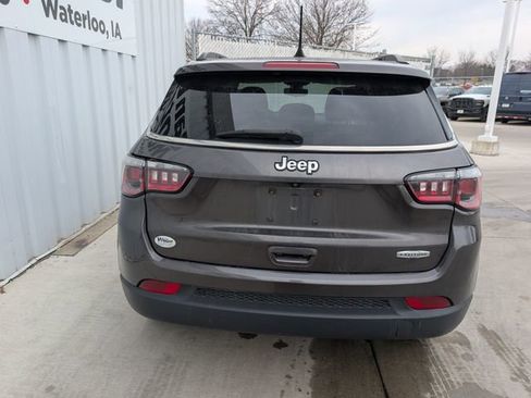 Used 2020 Jeep Compass Latitude w/ Cold Weather Group image 13